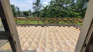 For Sale rumah Mewah di Tangerang Kota, Tangerang - LT 196m²