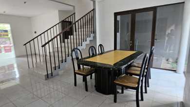 Kesempatan Eksklusif, rumah Prestisius di BSD City, Tangerang, LB 150m²