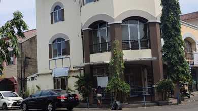 Ruko Stategis Hoek Surapati Core Bandung