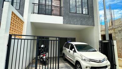 Jual Rumah Nyaman di Pasar Minggu, Jakarta Selatan - LT 55m²