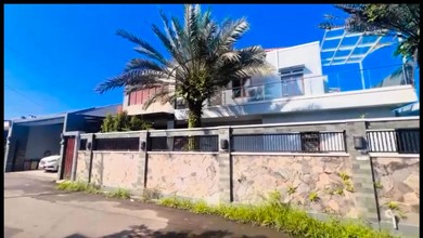 Dijual rumah Eksklusif di Buah Batu, Bandung - LT 608m²