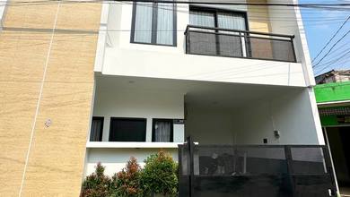 Promo Rumah di Kalibata, Jakarta Selatan, LB 100m², Harga 1,85 Miliar