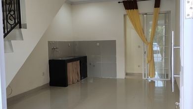 Jual Rumah Strategis di Karang Tengah, Tangerang - LT 48m²