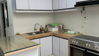 Kesempatan Rumah di Sawangan, Depok, LB 144m², Harga 2 Miliar