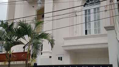 Rumah Sewaan Murah di Pondok Indah, Jakarta Selatan, 5 KT, Harga 250 Juta /tahun