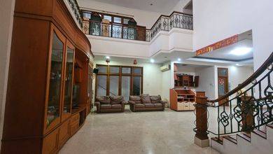 Rumah Furnished Siap Huni di Pluit