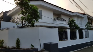 Dikontrakkan Rumah Terjangkau di Pejaten, Jakarta Selatan, LT 285m²