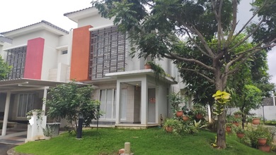 Jual Rumah Eksklusif LT 210 m2 di Permata Medang, Tangerang