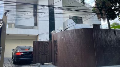 Rumah Elegan di Kemang, Jakarta Selatan, 4 KT, LT 738m²