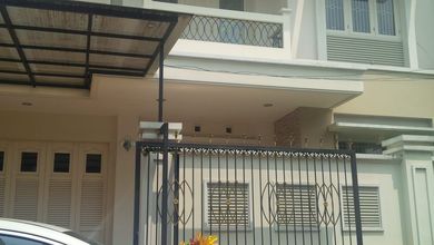 Penawaran Eksklusif, rumah Mewah di Green Ville, Jakarta Barat, LB 300m²