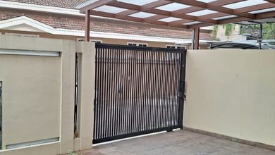 Kesempatan Eksklusif, rumah Prestisius di Sunrise Garden, Jakarta Barat, LB 250m²