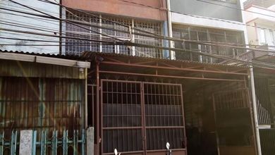 Ruko petojo di jalan tanah abang 97 m SHM 