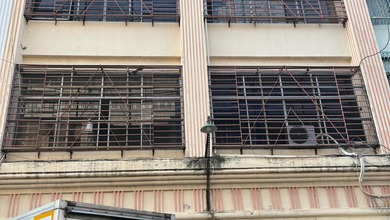 Termurah! Jual Ruko Second Siap Pakai Semi Furnished untuk Usaha Anda di Jembatan Lima