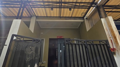 Kesempatan Rumah di Tanjung Duren Utara, Jakarta Barat, LB 100m², Harga 1,2 Miliar