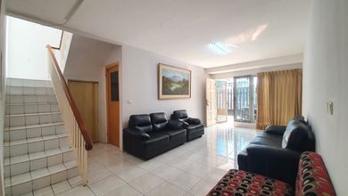 Dijual rumah Premium di Tomang, Jakarta Barat - LT 150m²