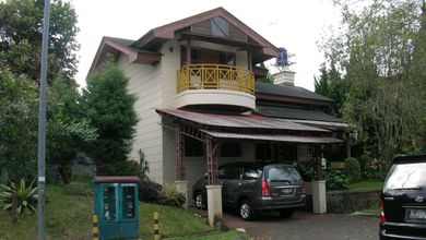 Rumah Mewah Luas 204 m2, area Puncak, Bogor