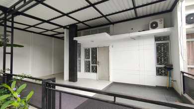 Dijual dan Disewakan Rumah 
Cepat Central Karawaci LT 95 m² Lokasi Strategis