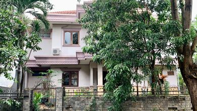 For Sale rumah Eksklusif di Sektor 9-Bintaro, Tangerang Selatan - LT 642m²