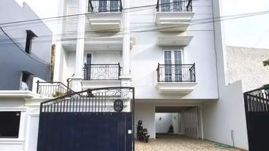 Rumah Area Premium Jagakarsa, Jakarta Selatan - Harga Menarik 4,7 Miliar