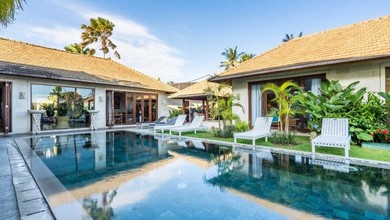 Hunian Mewah di Petitenget, Badung, 4 Kamar Tidur, LT 752m²