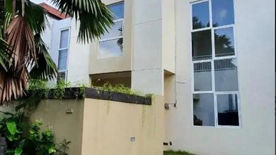 Jual Rumah Mewah LT 100 m2 Area Seminyak, Badung