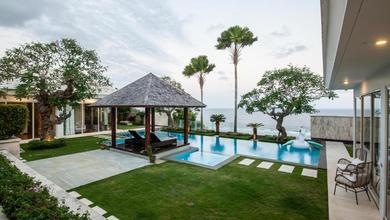 Luxury Ocean Villas For Sale in Gated Villa Complex Near Pandawa Beach