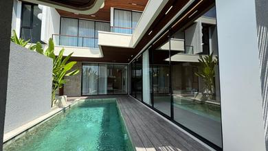 Brand New Villa Mewah Fully Furnished Dekat Pantai Batu Bolong Canggu