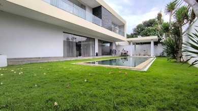 DIJUAL VILLA PRIBADI MEWAH VIEW GUNUNG PERERENAN BALI