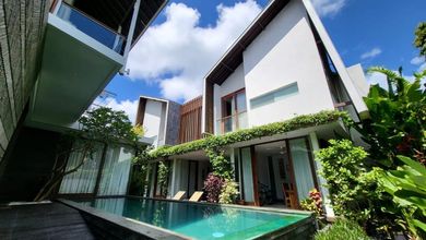 Dijual Villa Di Lingkungan Komplek Puri Gading Jimbaran