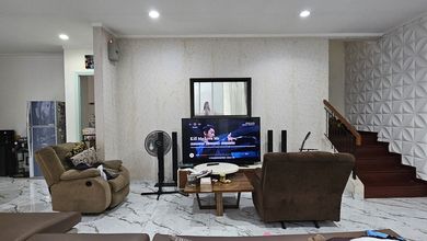 Rumah Elegan di BSD, Tangerang, 4 Kamar Tidur, LT 300m²