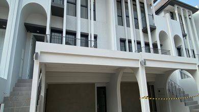 Rumah Modern Luas 98 Jual area BSD, Tangerang