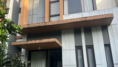 Jual Rumah Siap Huni area BSD, Tangerang, LT 144 m2