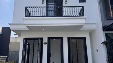 For Sale rumah Eksklusif di BSD, Tangerang - LT 131m²