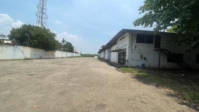 Gudang Di Jl Sungai Tiram Marunda Baru, Cilincing Luas Tanah ******** +- 1800 M2ada Office Akses Kontener 40feet Ada Loading Dock Listrik 13.500watt Surat Shm & Hgb