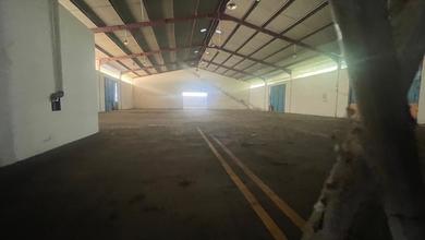 Gudang di Jl Sungai Tiram Marunda Baru, Cilincing Luas Tanah di Sertifikat 6500An Fisik 7000An Lb +- 1800 M2 Ada Office Akses Kontener 40Feet Ada Loading Dock Listrik 13.500Watt SHM & HGB