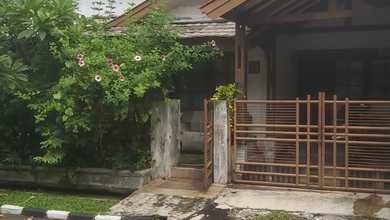 Properti Siap Huni di Kawasan Sektor 9-Bintaro, Tangerang Selatan, LT 144m²