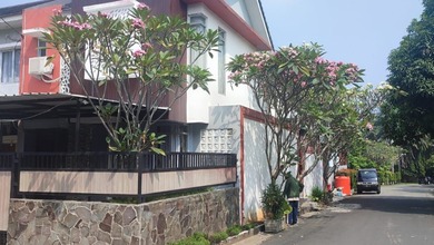 Jual Rumah Megah LT 160 m2 di Sentul, Bogor