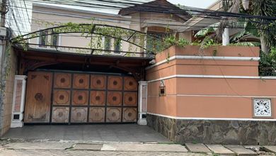 Rumah Elite di Kawasan Pejaten, Jakarta Selatan, LB 600m², Harga 11 Miliar