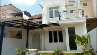 Rumah Dijual di Legenda Wisata, Bogor, LB 200m², Harga Kompetitif!