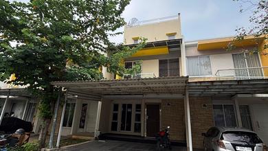 Penawaran Langka, rumah Mewah di Green Lake City, Jakarta Barat, LB 60m²