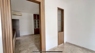 Penawaran Eksklusif, rumah Mewah di BSD City, Tangerang, LB 300m²