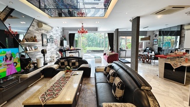 Rumah Mewah di Kemayoran, Jakarta Pusat, 7 Kamar Tidur, LT 300m²