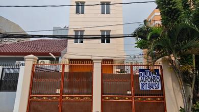 Ruko Jl Kelinci Raya 3lt Siap Huni