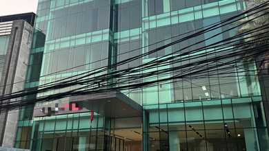 Gedung Office Showroom Senopati Wolter Monginsindi Kebayoran Baru