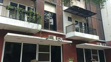 Rumah Elegan di Ancol, Jakarta Utara, 8 KT, LT 320m²