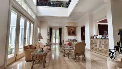 Rumah Mewah di Kawasan Pulomas, Jakarta Timur, LB 600m², Harga 15 Miliar