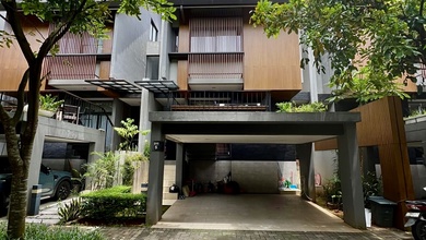 Rumah Area Luxury BSD City, Tangerang - Harga Menarik 3,45 Miliar