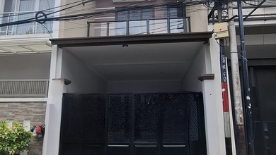 Penawaran Eksklusif, rumah Mewah di Karang Anyar, Jakarta Pusat, LB 178m²