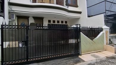 For Sale rumah Mewah di Sunter, Jakarta Utara - LT 119m²