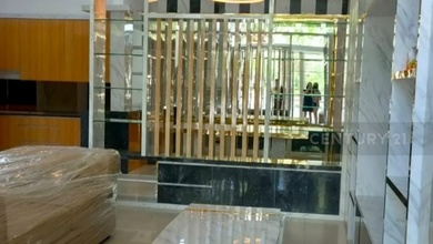 Kesempatan Eksklusif, rumah Prestisius di Citra Garden, Jakarta Barat, LB 357m²
